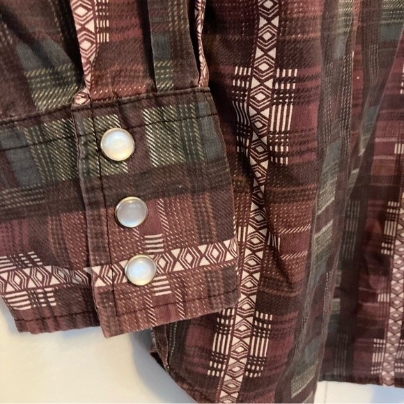 Salmon River Traders Cowboy Western Aztec Rodeo Shirt- Medium 15-15.5"- Vintage - Picture 7 of 16
